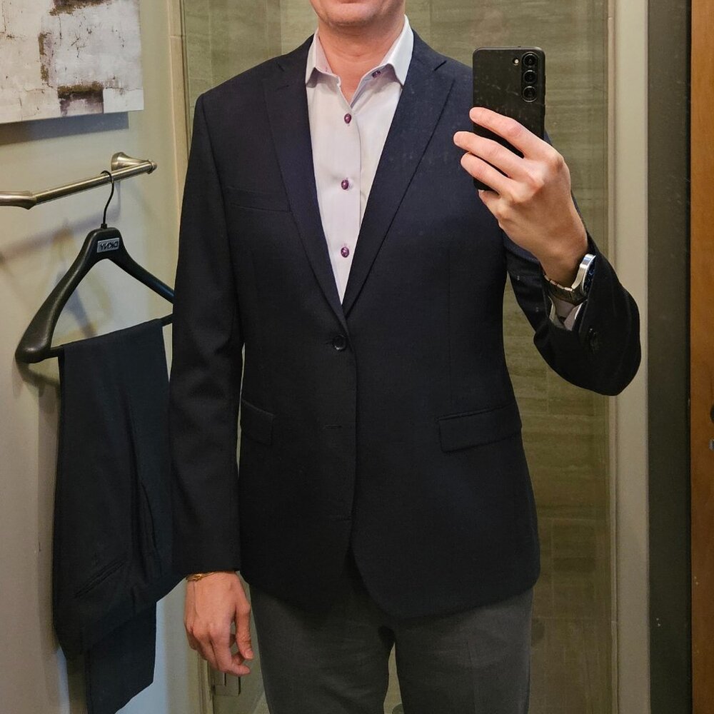 Paoloni Men's Trim Fit Dark Blue Suit (Size US 42L, EU 52)